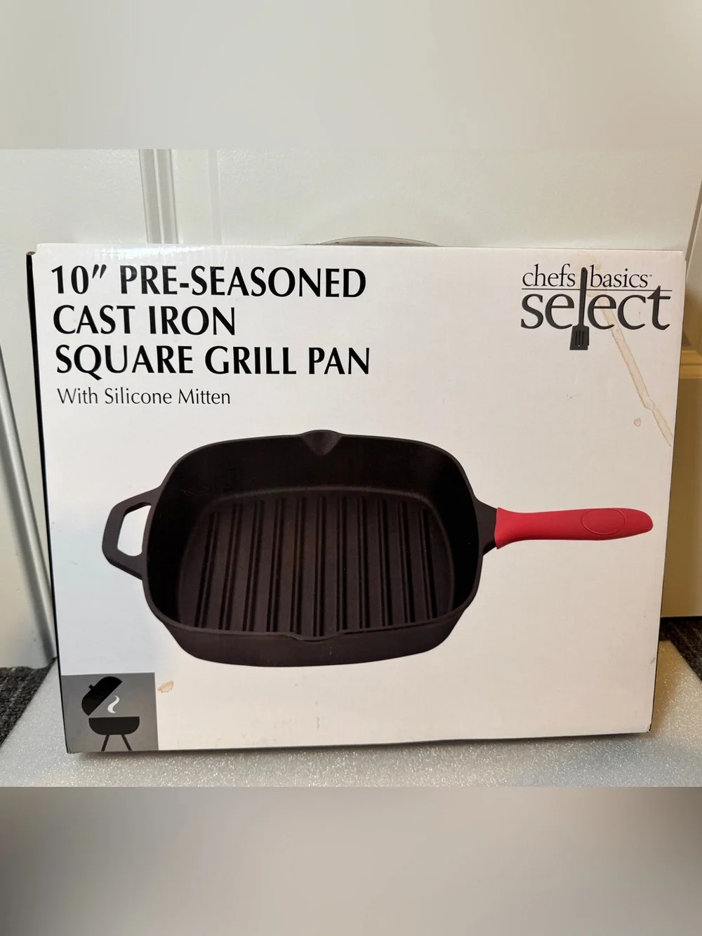 BNIB 10” Preseasoned Cast Iron Square Grill Pan w/ Silicone Mitten